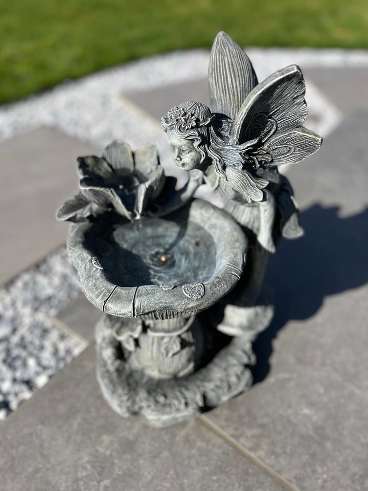 Solar-Powered Fairy and Water Lily Water Feature with LED – 30 × 23 × 43 cm