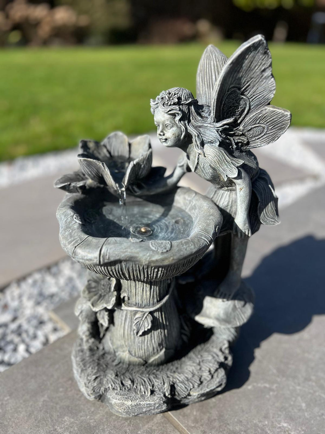 Solar-Powered Fairy and Water Lily Water Feature with LED – 30 × 23 × 43 cm
