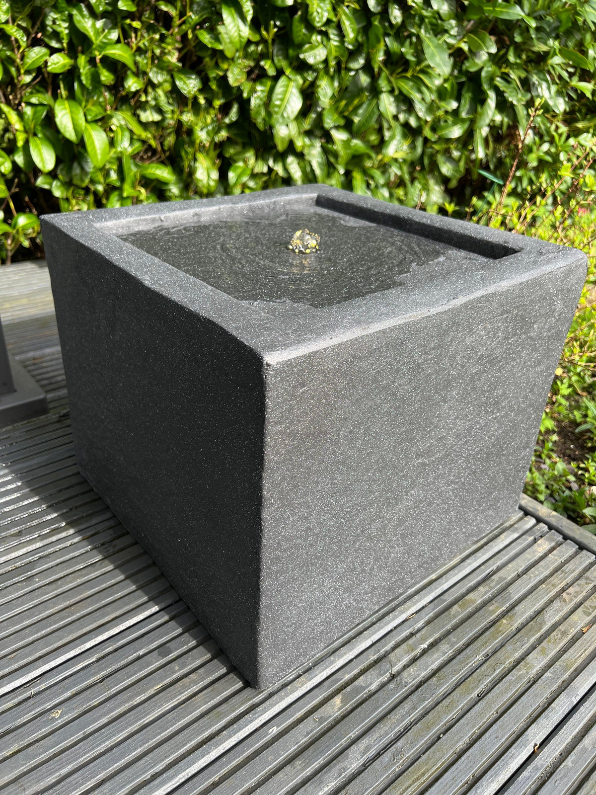 AllPondSolutions square plug-powered water feature, dark grey, with LED lights, 37x37x30cm