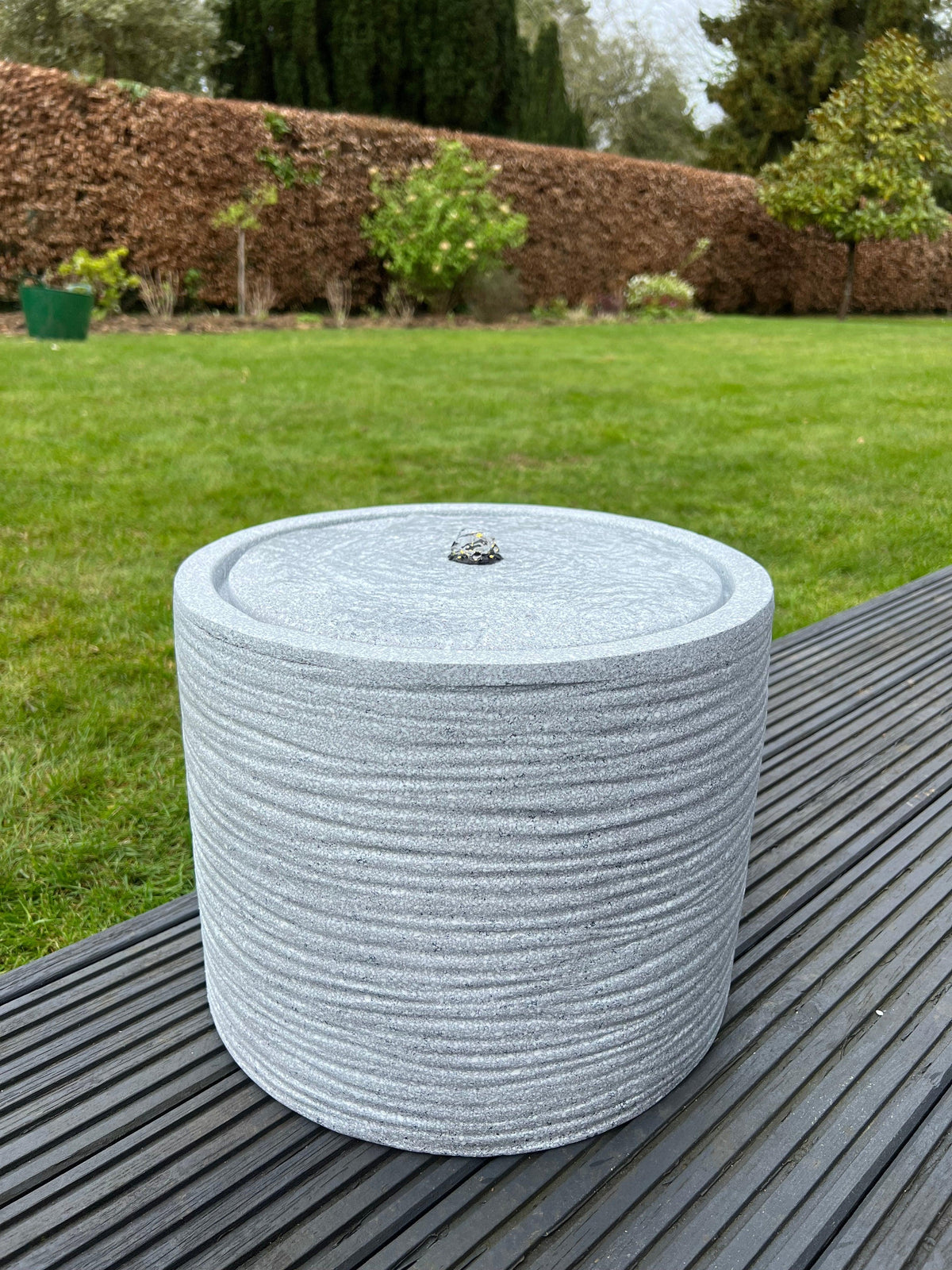 AllPondSolutions round plug-powered water feature, light grey, with LED lights, 36x36x28cm