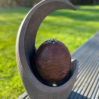 AllPondSolutions open vase moonshape solar water feature with LED lights