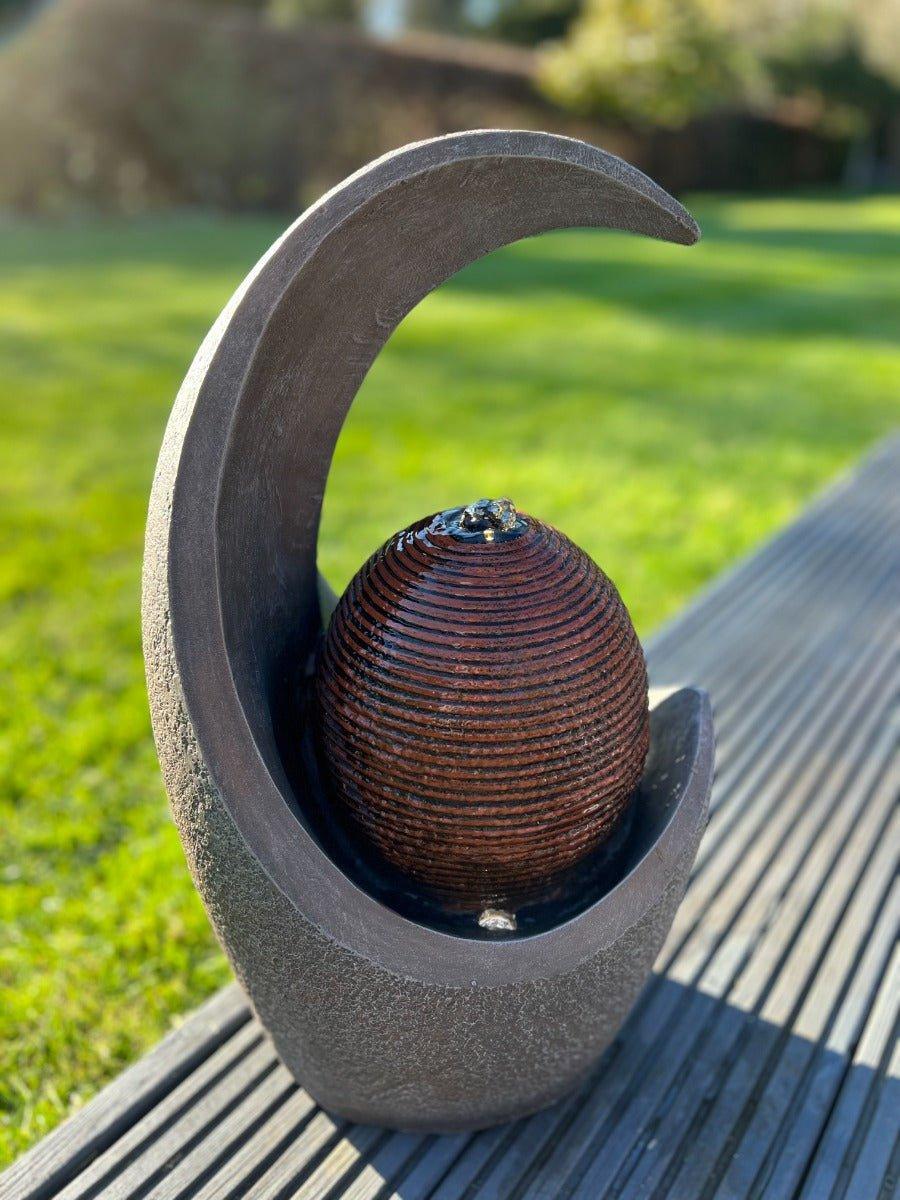 AllPondSolutions open vase moonshape solar water feature with LED lights
